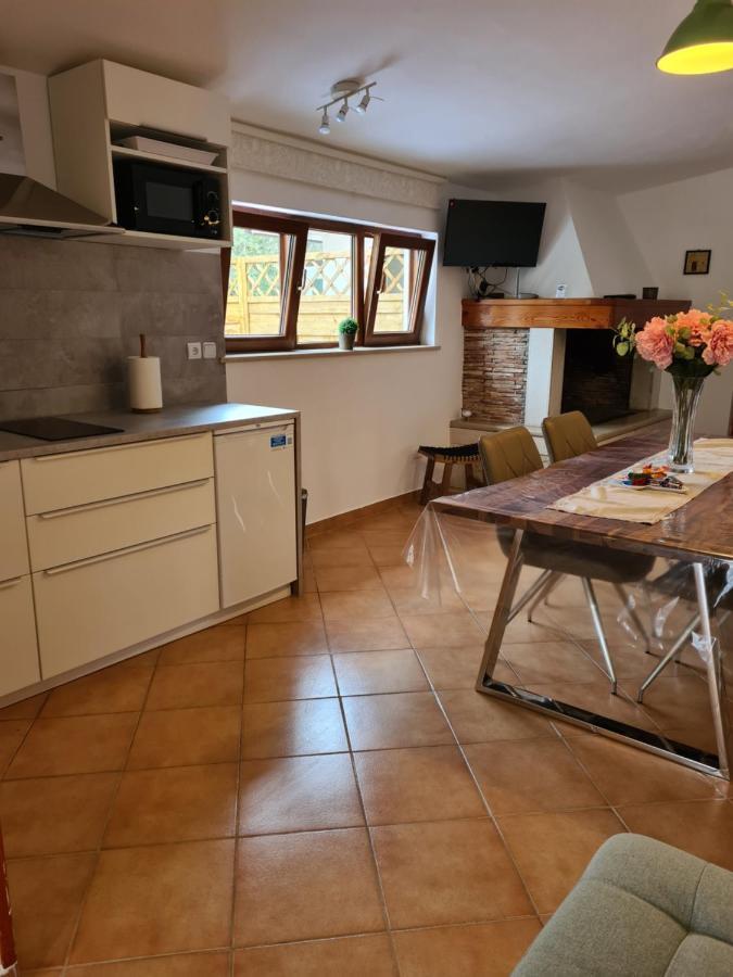 Appartamento Volmefamily Pola Esterno foto