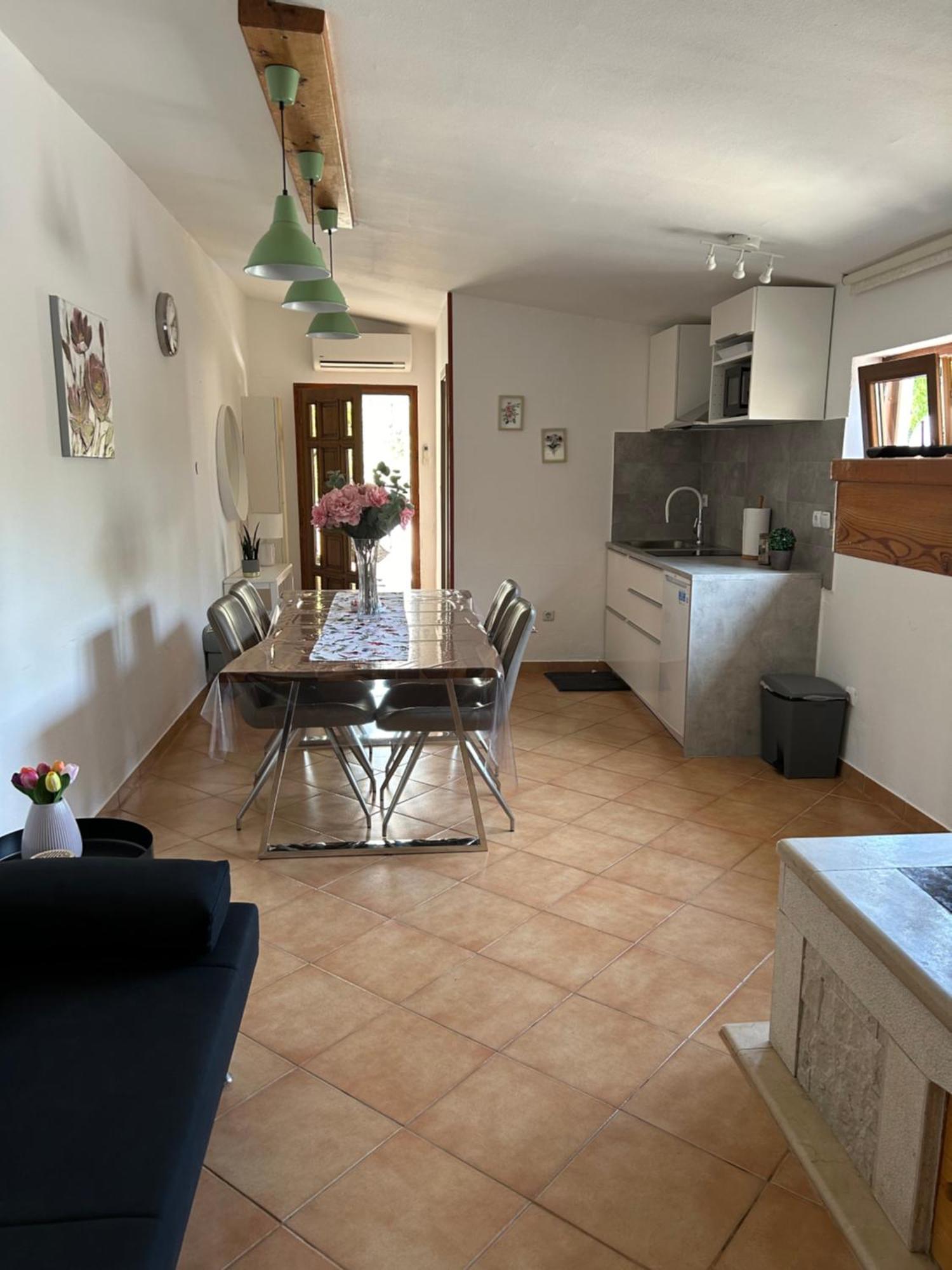 Appartamento Volmefamily Pola Esterno foto