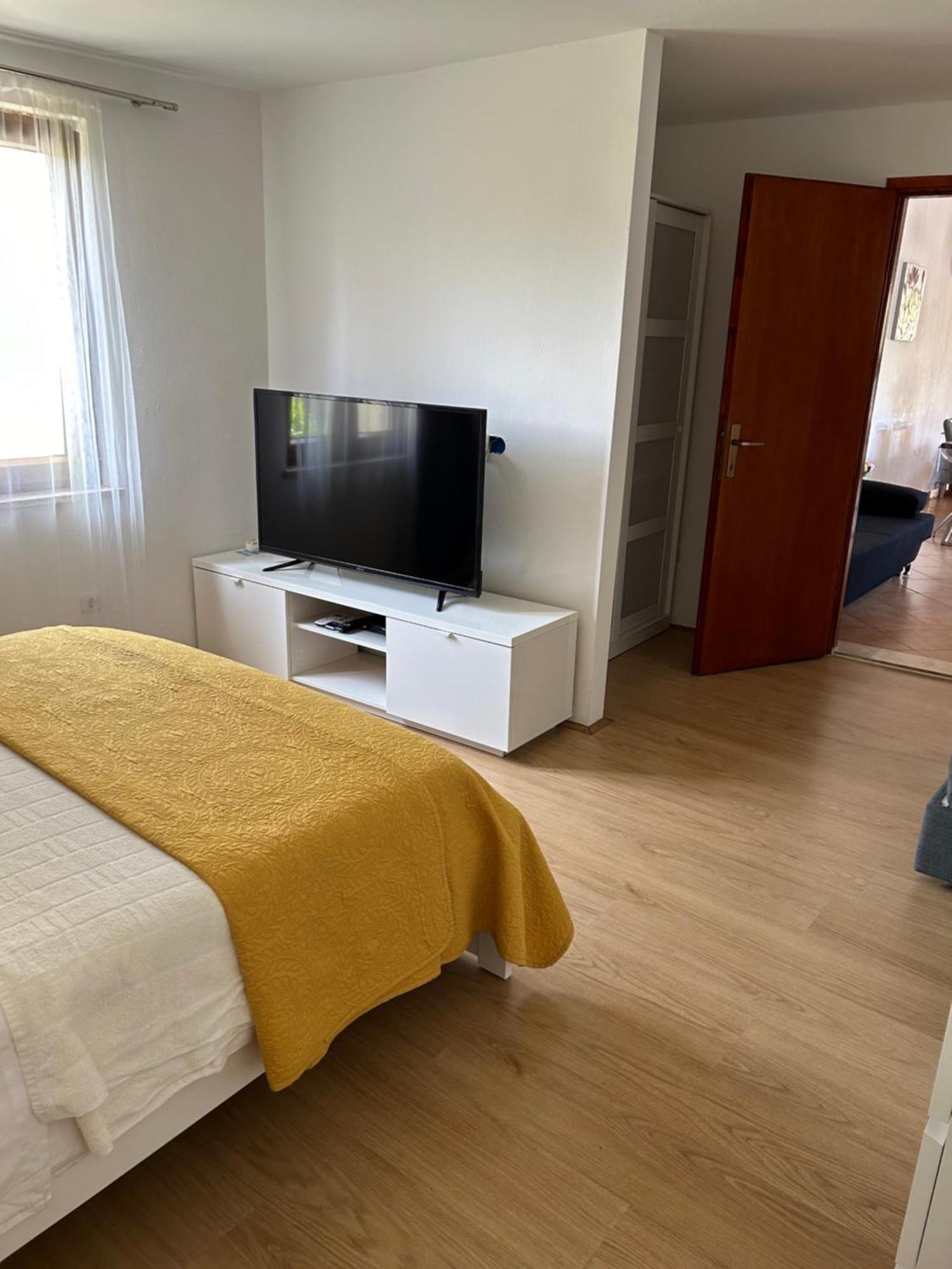 Appartamento Volmefamily Pola Esterno foto